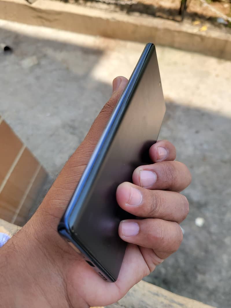 Infinix Note 40 Pro 3