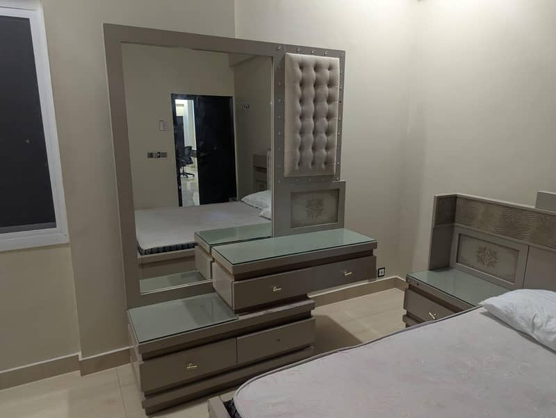 4 PC bedroom set 1