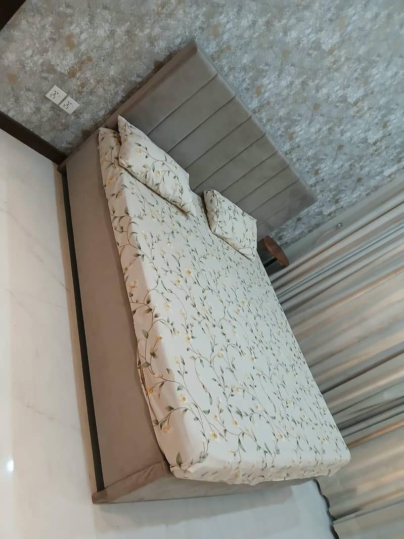 King bed 3