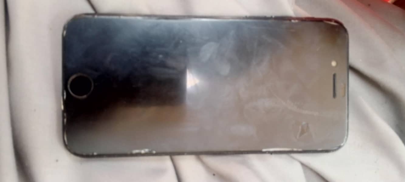 Apple iPhone 7 3