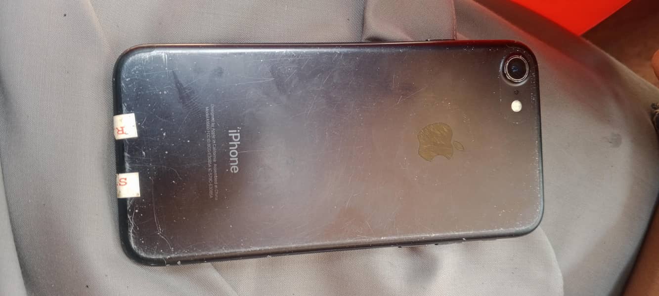 Apple iPhone 7 4