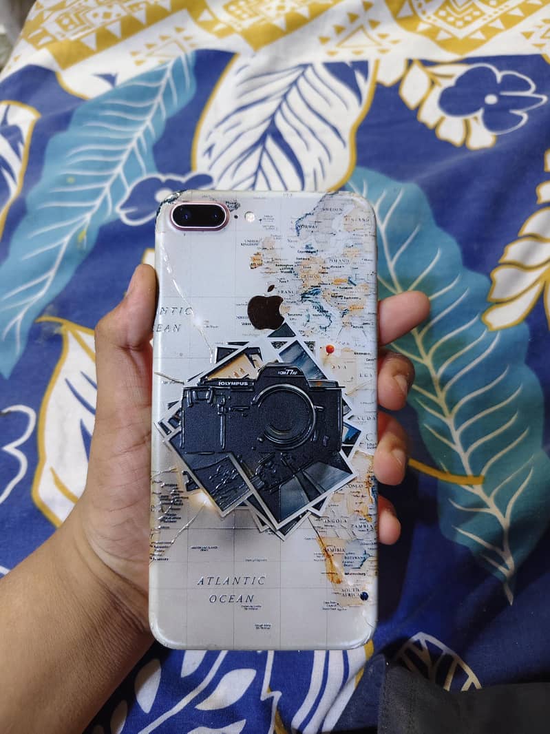 Apple iPhone 7 Plus 4
