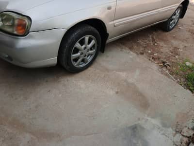 Suzuki Baleno 2002