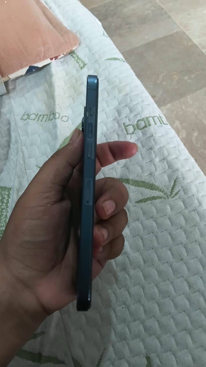 Apple iPhone 12 Pro Max 3