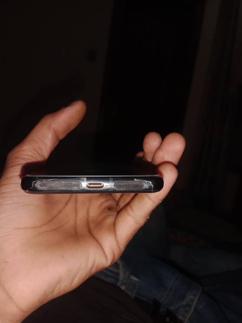 Google Pixel 8 Pro 2