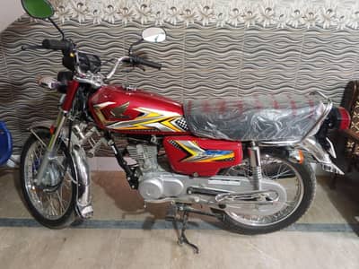 Honda 125  2025 model 1500 meter Chala hua hai