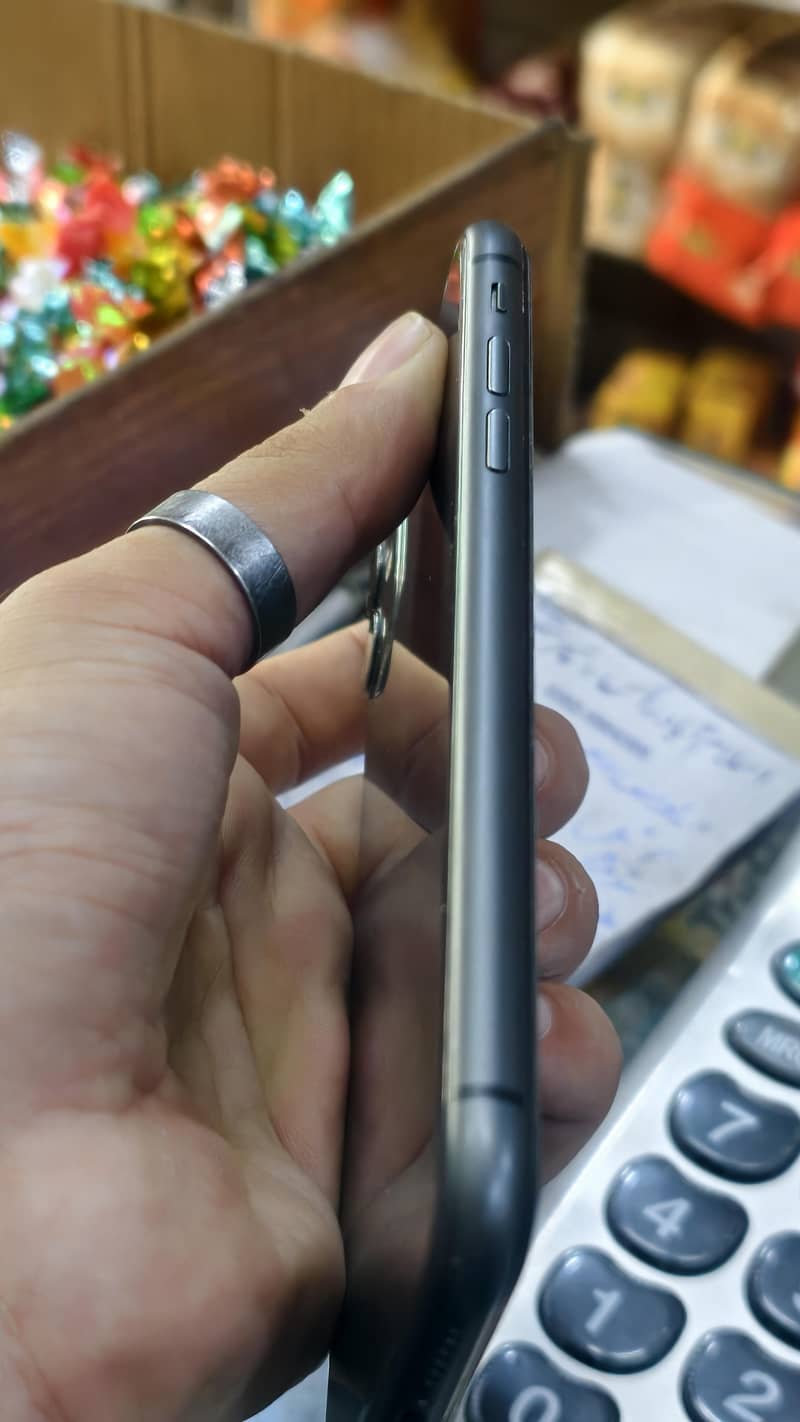 Apple iPhone 11 2