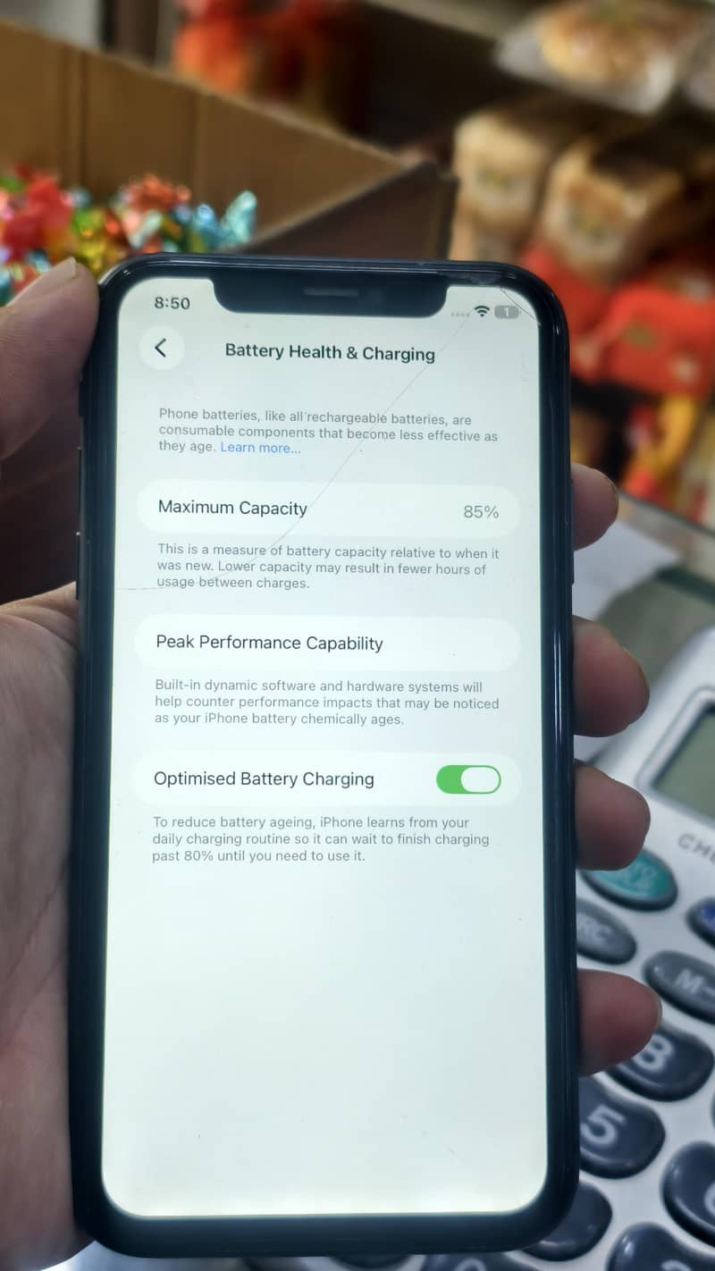 Apple iPhone 11 4