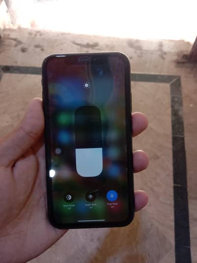 Apple iPhone XR