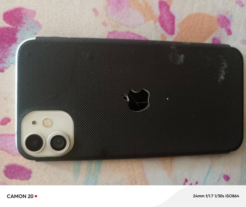 Apple iPhone 11 3