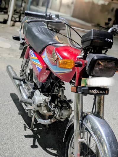 HONDA CD70 2019 model ok what'sapp number 03358762082