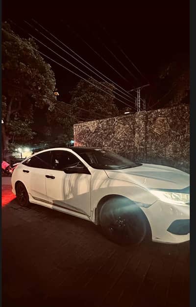 Honda Civic Oriel 2017 UG second owner