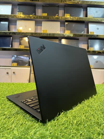 Lenovo Thinkpad | X1 Carbon Core i7 8th Gen | 16GB RAM | imported