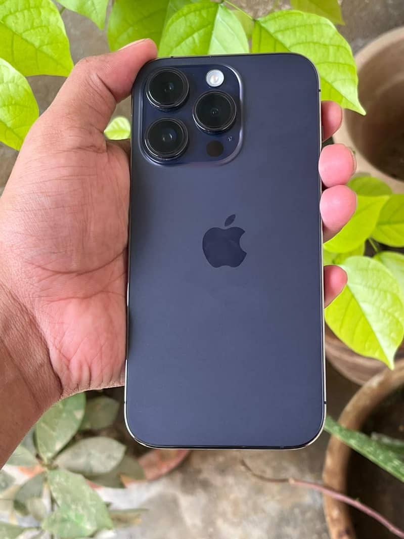 Apple iPhone 14 Pro 2