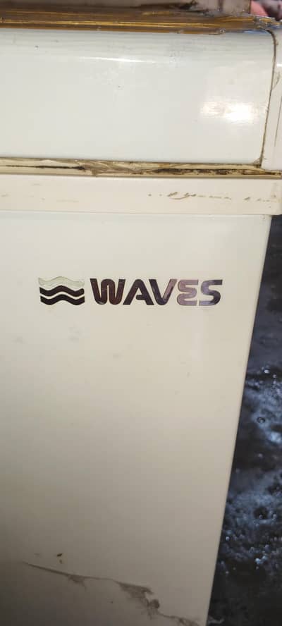 WAVES  D freezer cool