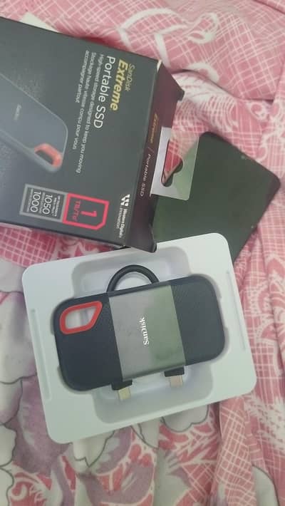 Sandisk 1TB SSD External 1GB/Sec