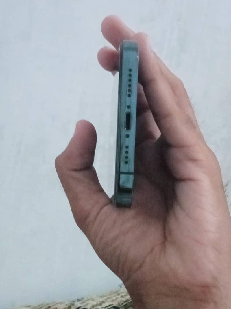 Apple iPhone 12 Pro Max 2