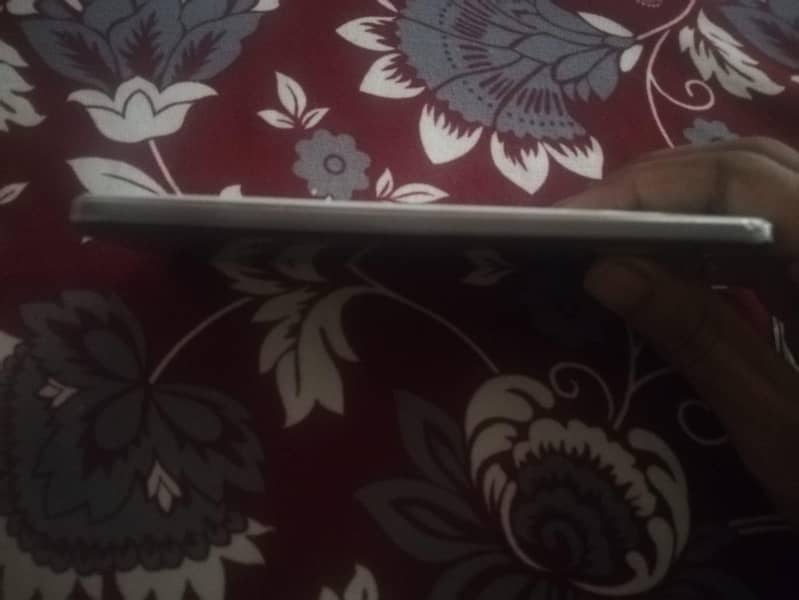 Vivo V21 3