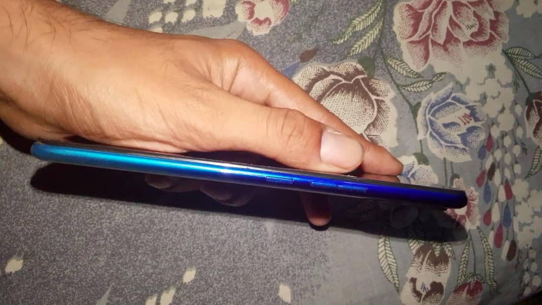 Tecno spark 4 1