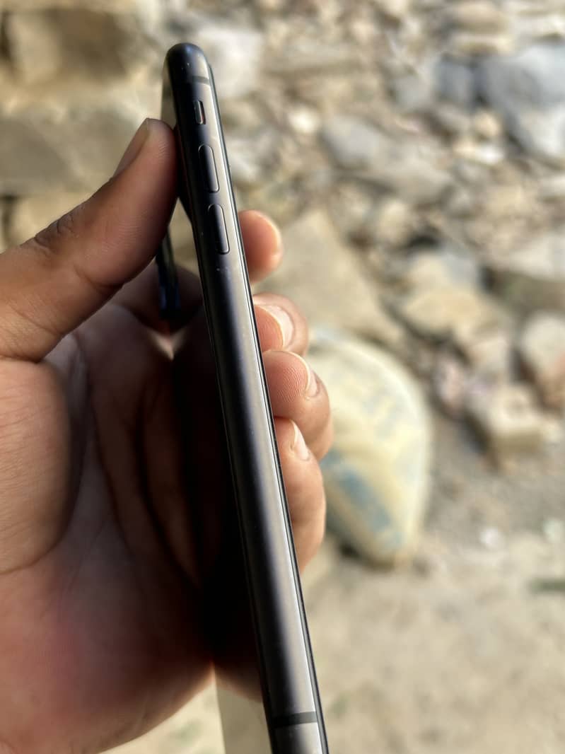Apple iPhone 11 2