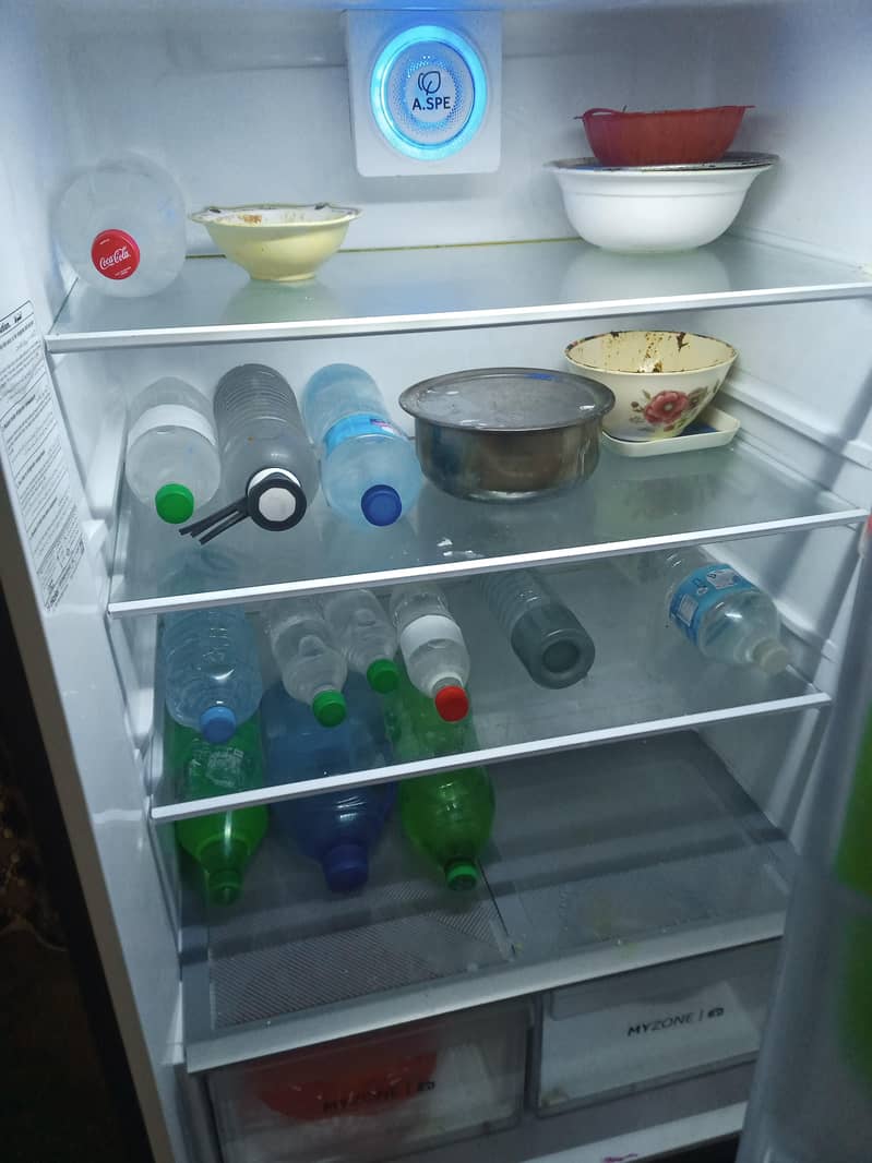 Refrigerator 4