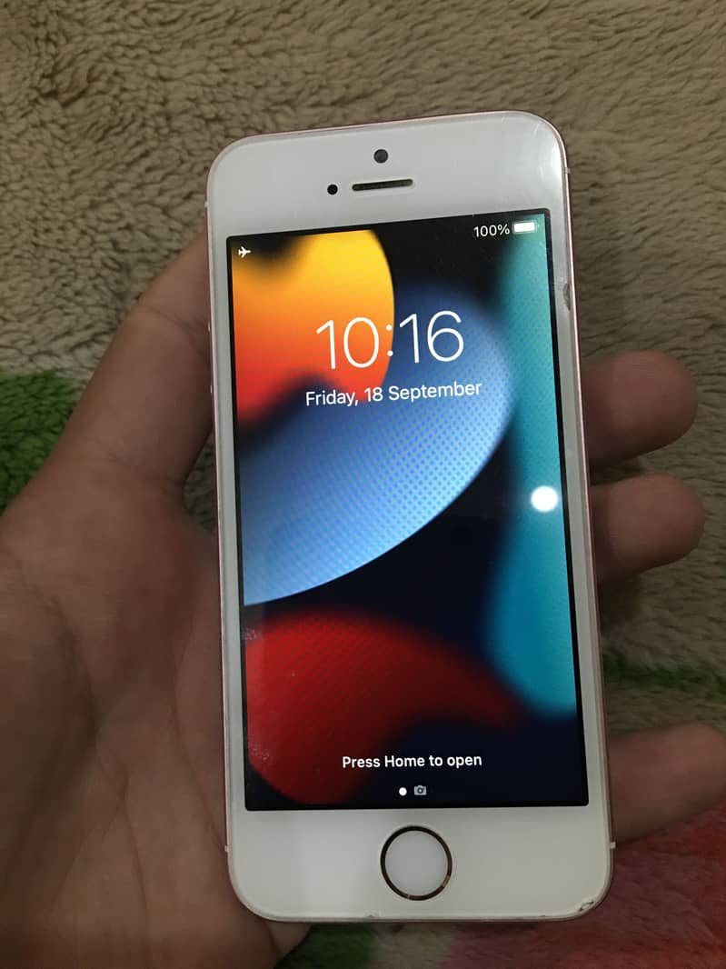 Apple iPhone SE 3