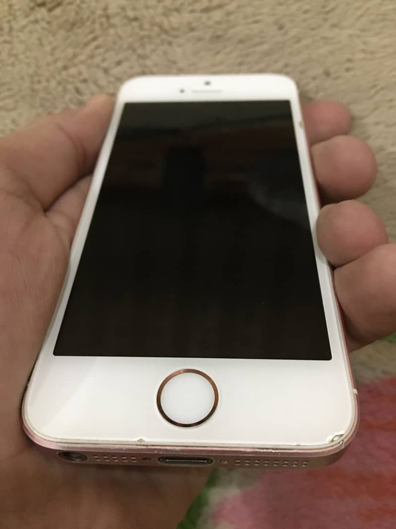 Apple iPhone SE 4