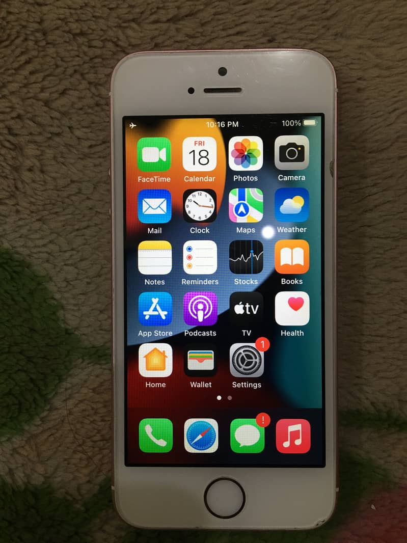 Apple iPhone SE 8