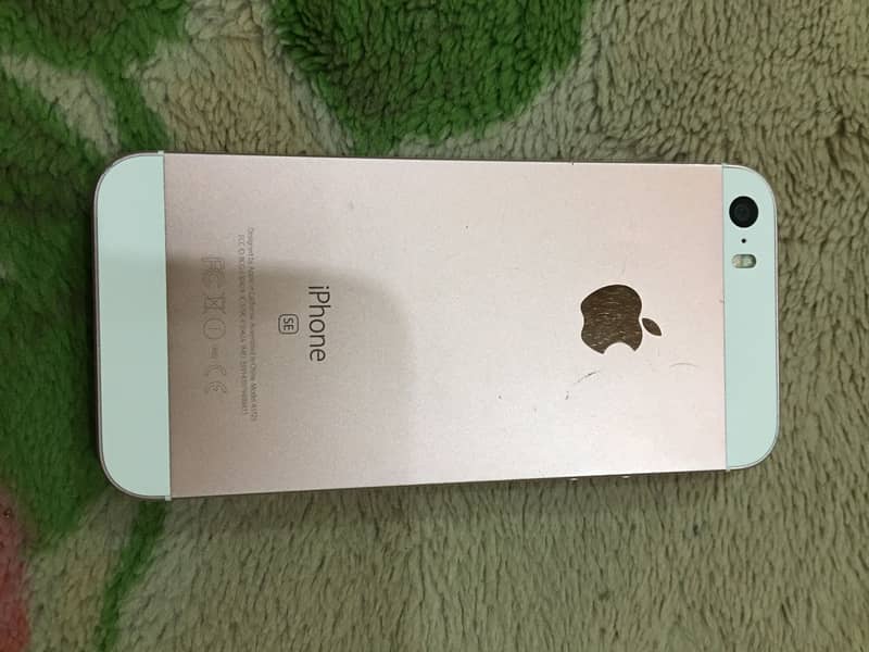 Apple iPhone SE 15