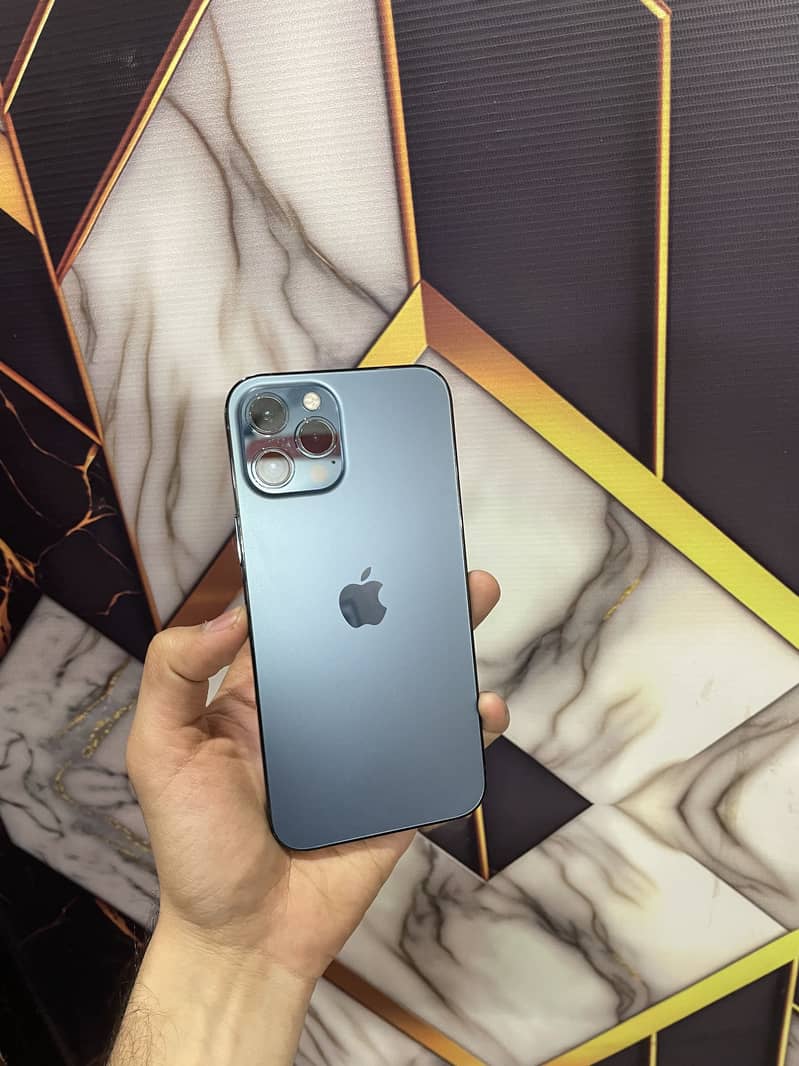 Apple iPhone 12 Pro Max 3