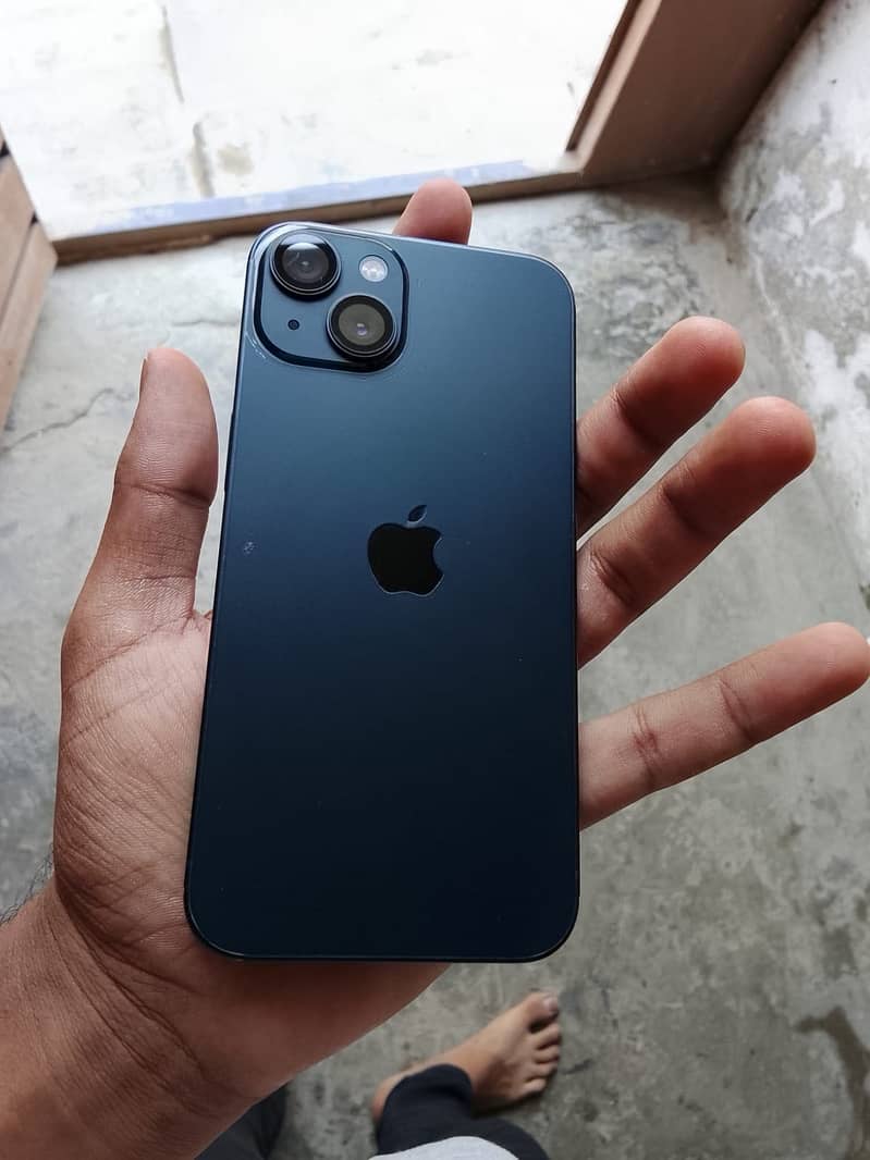 Apple iPhone 13 0
