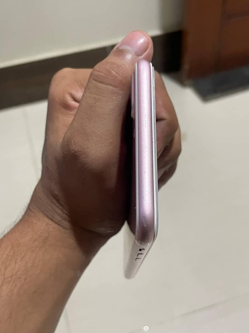 Apple iPhone 7 Plus 1