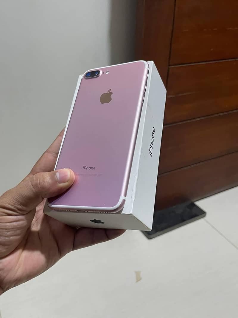 Apple iPhone 7 Plus 2