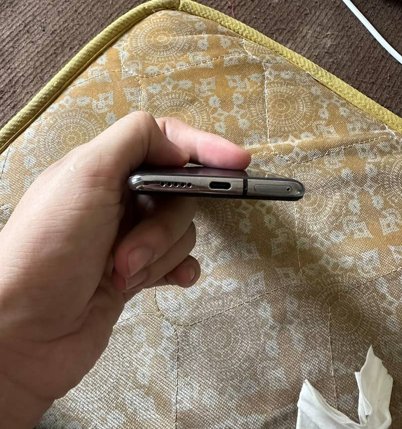 One Plus 7T 4
