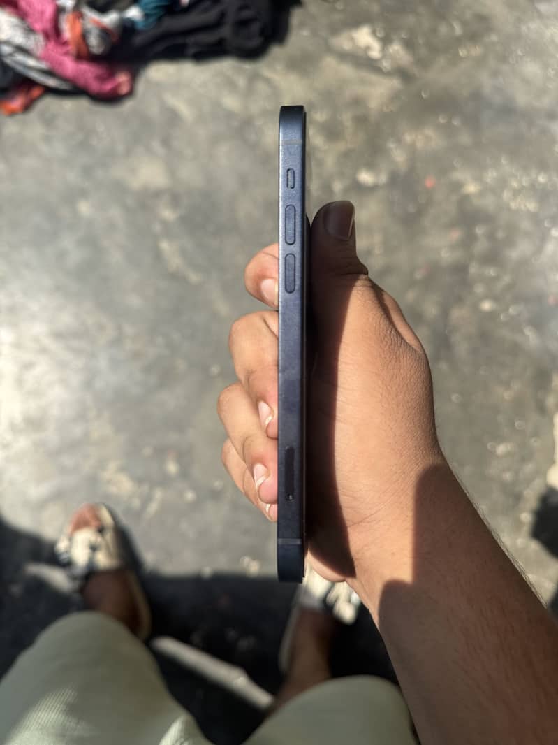 Apple iPhone 12 1