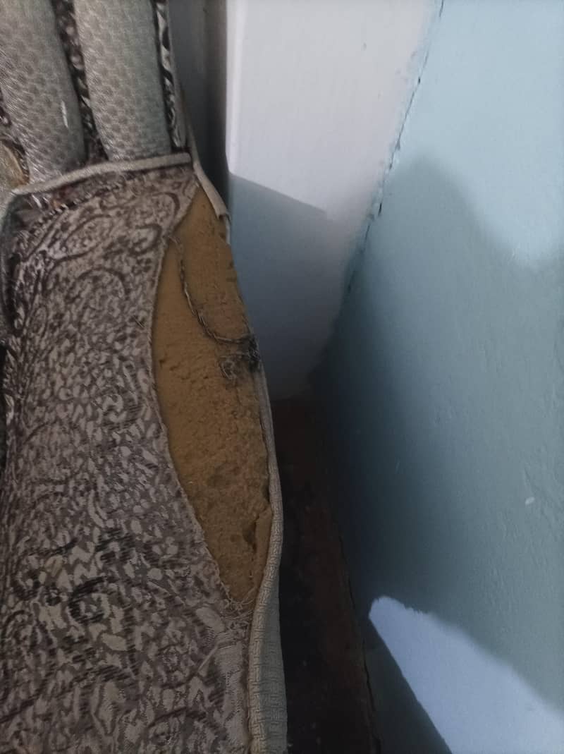 Damaged sofas for sale. 2