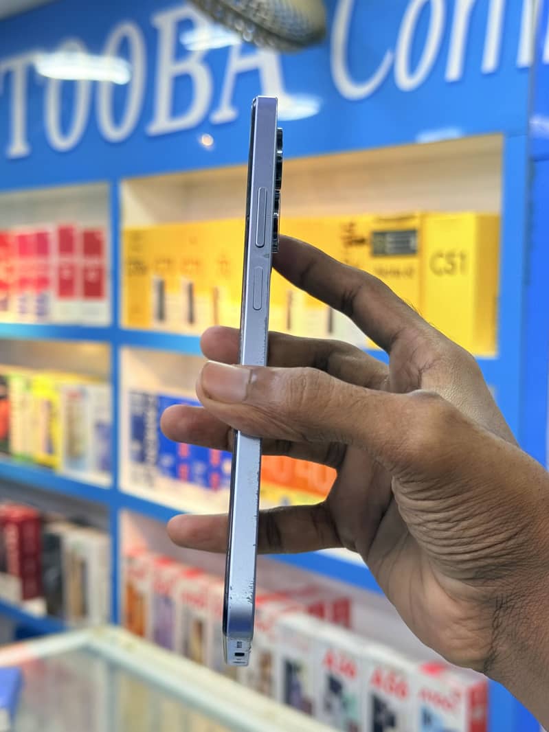 Realme Note 60 with box 3