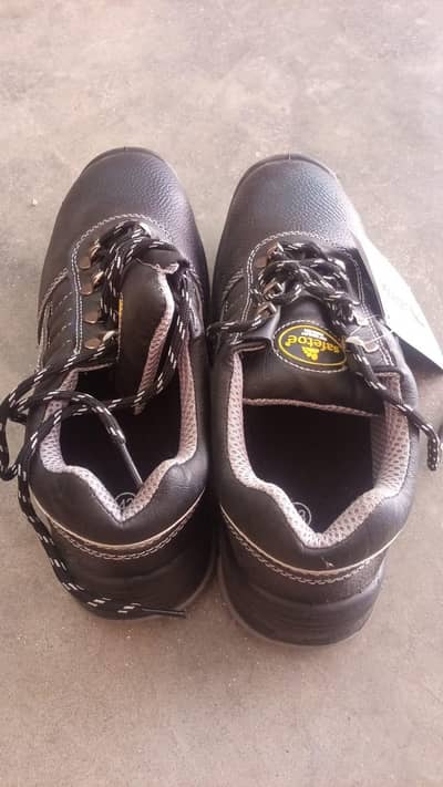 safety shoes
