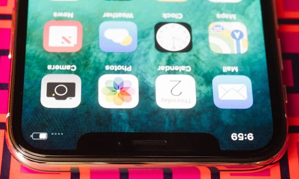 Apple iPhone X 4