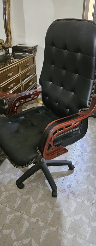 Boss Chair