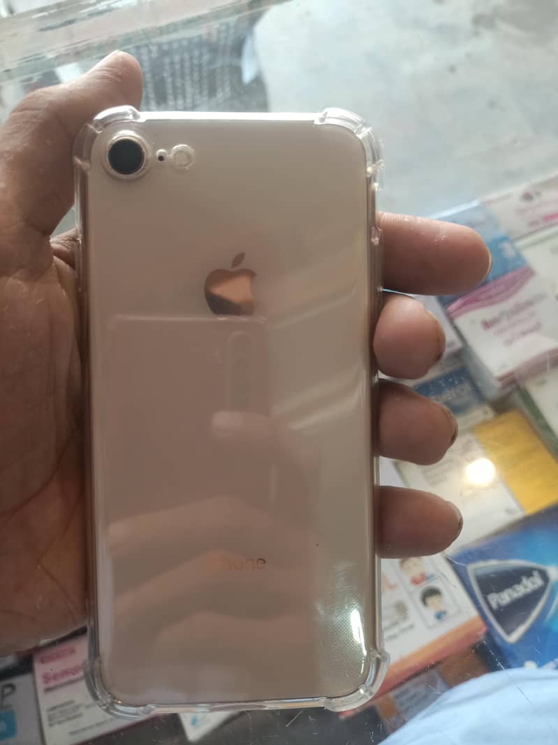 Apple iPhone 8 0