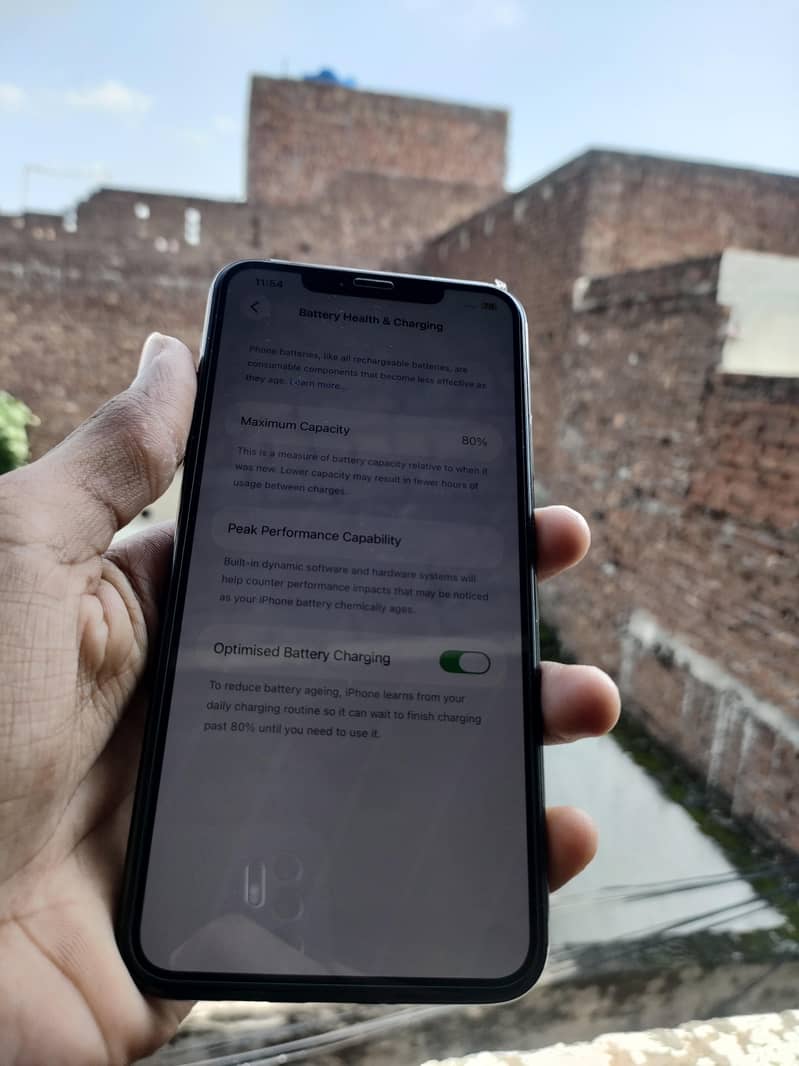Apple iPhone 11 Pro Max 3