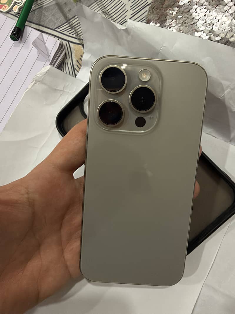 Apple iPhone 15 Pro 3