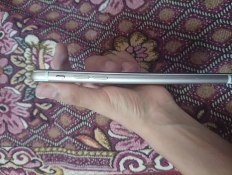 Apple iPhone 7 Plus 3