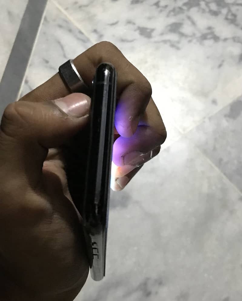 Apple iPhone 11 Pro 7