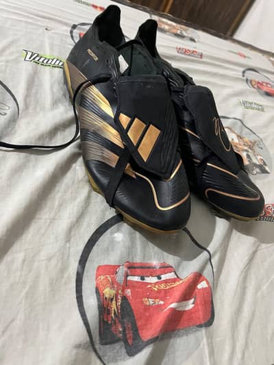 Jude bilingham adidas predator black golden