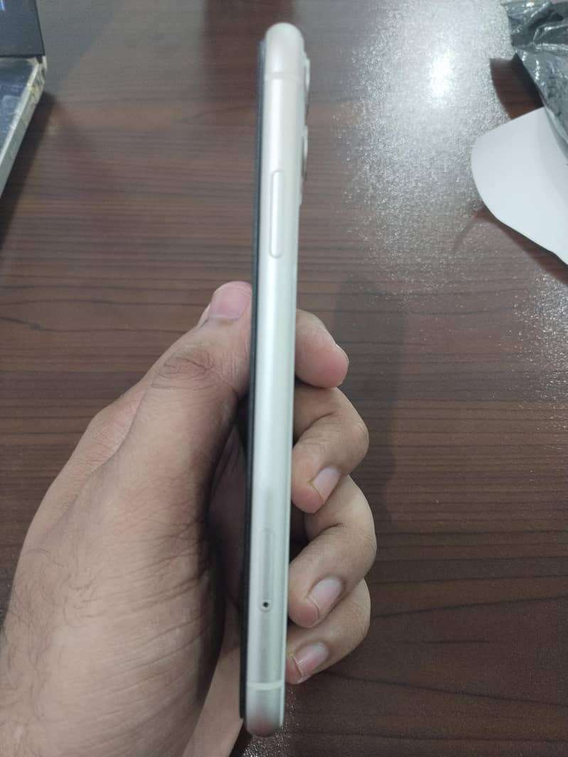 Apple iPhone 11 2