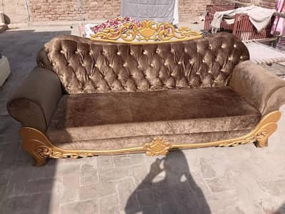 6 SEATER SOFA SET FOR SALE . USED BUTT BILKUL NEW FRESH CONDITION.