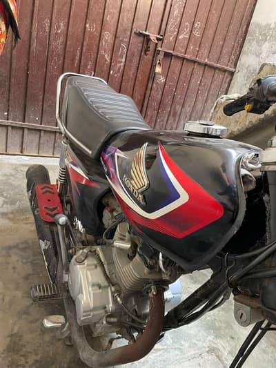 Honda CG 125 2017 model, colour black