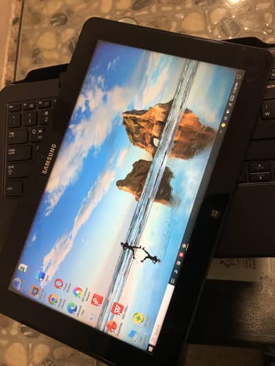 Samsung laptop plus tablet